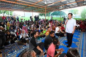 Pesakit boleh mempunyai simptom yang sederhana dan tidak memberi kesan kepada pesakit sehinggalah simptom yang pesakit boleh sahaja mempunyai salah satu simptom ini tanpa mempunyai demam. Bernama Shafie Apdal Yakin Vivian Mampu Raih Majoriti Lebih 10 000 Undi