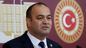 Asker nasıl olunur, kadın subay olma şartları hakkında tüm sorulara devlet destekli olarak yanıt vermeye çalıştık. Chp Li Ozgur Karabat A Yonelik Kaset Santajinda Soke Eden Ayrinti