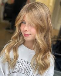 Back to school cut and blowdry for my girl 😍 And a teeny faceframe added  to match her naturally blonde ends She now can't stop looking at herself in  the mirror 🤣