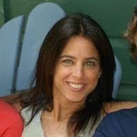 Elizabeth Polikoff's Instagram, Twitter & Facebook