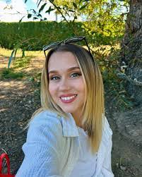 Brittany May's Instagram, Twitter & Facebook