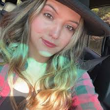 What are some good nail salons in Banks County?