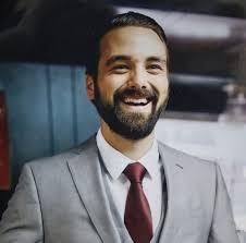 Grasshopper Gardens: Beware of Overselling and Incompetence