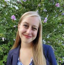 Ella Dennis's Instagram, Twitter & Facebook