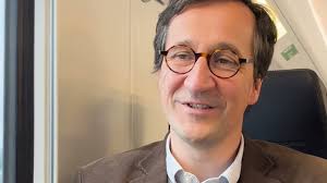 Rencontrez nos Équipes Commerciales et Directeurs Généraux à Travers le  Monde