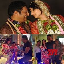 He recently posted a very special picture with his wife pony verma on their 11th wedding anniversary. Qiugsbazrwk2nm