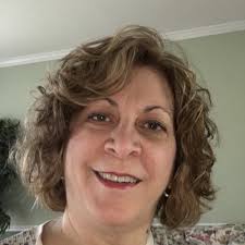 Laura Davies (@LaDavies25)