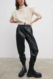 Continue to the zara online store, which will have automatically opened in a new tab, and shop as you normally would. Zara Has A Secret Online Sale Section Glamour Uk