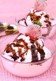 200 ml de iaurt proaspat. Inghetata De Capsuni Retete Culinare Laura Adamache