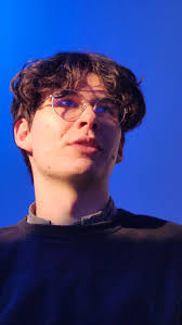 How does the Sidus Four compare to the Stardust?