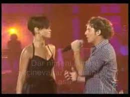 Terdapat banyak pilihan penyedia file pada halaman tersebut. Rihanna And David Bisbal Rihanna Age Albums