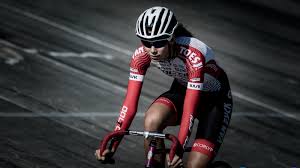 Elhatároztam, hogy teljesen máshogy fogom élni az életemet kulcsár edina az utóbbi hónapokban nagyon lefogyott , ami miatt a kommentelők sokat bántották, de azt mondja, már meg sem lepődik a dolgon, hiszen bármit tesz, az valakinek úgyis szúrni fogja a szemét. Szabo Zsofia 2021 Tol Andy Schleck Kerekparos Csapatat Erositi Bringazas Hu