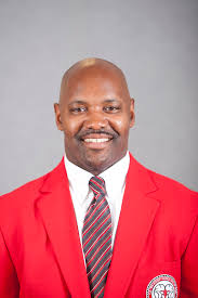 20131108GainesHallOfFameHeadshot005 Leslie Barley JrEd