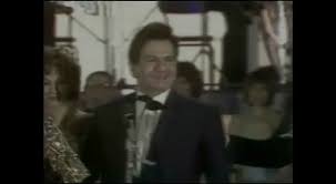 Il entame un vagabondage ponctué de meurtres et de viols. Michel Galabru Cesar 1977 Du Meilleur Acteur Pour Le Juge Et L Assassin On Vimeo