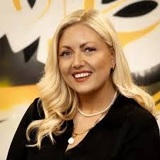 Jessica Edison's Instagram, Twitter & Facebook