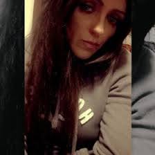 Amy Holderman's Instagram, Twitter & Facebook