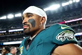 Eagles' Jalen Hurts, A.J. Brown, downplay questions about internal tensions  - The Athletic