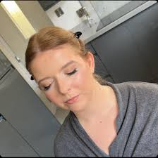 Makeup artist in Ada for photoshoot