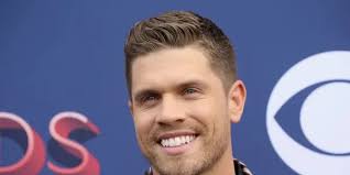 Dustin Lynch Net Worth