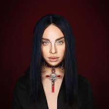 Billie eilish was raised in highland park, los angeles in a family of actors and musicians. Alexis Stone Transformed Into Billie Eilish Paper