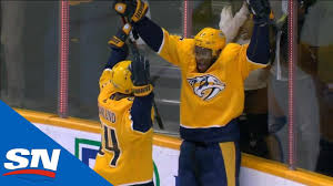 Wayne simmonds (born august 26, 1988 in scarborough, ontario) is a professional ice hockey player, currently playing as a right wing for the los angeles kings of the national hockey league (nhl). Wayne Simmonds Scores First Goal With Nashville Predators After Great Feed From Ryan Ellis Youtube