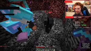 2b2tbe was a vanilla cross play server, meaning that it could be played on both java and bedrock edition. Shadoune666 On Twitter Recuerdos De Cuando Hemos Encerrado A Un Jugador Aleman Afk En Bedrock Y Obsidiana