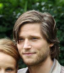 Jun 10, 2021 · seit über 20 jahren steht sebastian ströbel erfolgreich vor der kamera. Sebastian Strobel Wikipedia