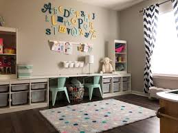 Liz Brown En Instagram If You Ever Get The Chance To Redo The Floors In Your House And Basically Turn Your Kids Room Desk Ikea Playroom Ikea Trofast Storage