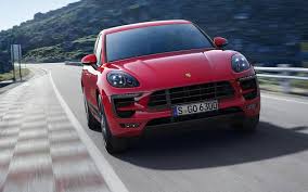 2018 porsche macan new car review autotrader. Comparison Volkswagen T Roc R Line 2018 Vs Porsche Macan Turbo 2018 Suv Drive