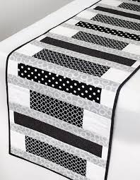 Black And White Table Runner Vogue Table Runner Quilted Table Runners Patterns Patchwork Table Runner Quilted Table Runners