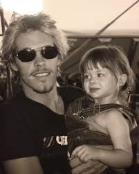 Nico Hoon (@nicohoonmusic) • Instagram photos and videos