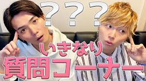 All of them seek a woman for a party, and who finds the most ugly one, wins a prize. Dogfight