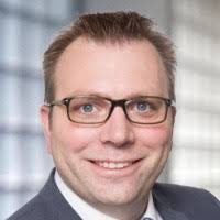 700+ perfiles de «Richartz»