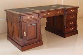 Antiker schreibtisch als vollwertiger schreibtisch. Barock Schreibtisch Partnerdesk Schreibtische Sekretare Onlineshop Repro Antik Design