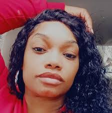 Tonia Reaves's Instagram, Twitter & Facebook