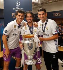 Инструменты для анализа и прогнозов ставок. Fotografii Real Madrid Cf Fans Real Madrid 24 Alboma Real Madrid Liverpul Madrid