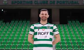 Sporting clube de portugal has a professional futsal team based in lisbon, portugal, since 4 march 1985, and plays in portuguese futsal first division. Futsal Sporting Renova Com Cardinal Maisfutebol