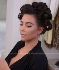 The Kardashians 1x07 "Where I've Been and Where I" Outfits & Fashion