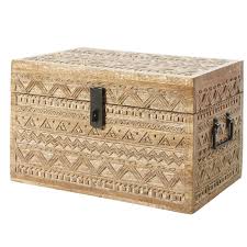 Mango Wood Box With Engraved Graphic Design Lakota Maisons Du Monde In 2020 Wood Boxes Small Wood Box Mango Wood