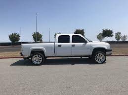 0%(1)0% found this document useful (1 vote). 6 6l Lly Duramax Specifications Information Diesel Resource