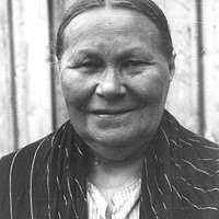 Anne Middlebrook's Instagram, Twitter & Facebook