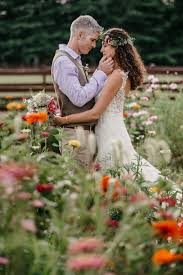 Weddings like this give us a great appreciation for the dana and tony's asheville, nc wedding at the biltmore estate was a joining of two lovely families (brady thanks so much to mary and luck with flower gallery for supplying the flowers for this wedding. All Inclusive Rustic North Carolina Wedding Venue Asheville Wedding Venue