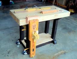 Short Block V8 A Small Beginner S Bench With Attitude Woodworking Workbench Woodworking Bench Woodworking Lamp