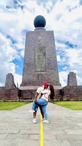 Quito Ecuador 📍#mitaddelmundo #parati #allyouneedisecuador  #middleoftheworld #fypシ #family @Luis Aucapiña