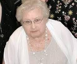 Barbara Broom's Instagram, Twitter & Facebook