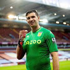 View the player profile of aston villa goalkeeper emiliano martínez, including statistics and photos, on the official website of the premier league. Emiliano Martinez Facebook