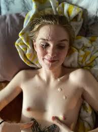 When Im sad I just remember that someday Ill get nut on again & itll all  be okay nudes | GLAMOURHOUND.COM