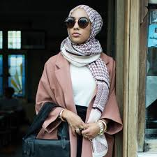 You may become a hijab model by inquiring with agencies where you have seen other women modeling hijabs. This 23 Year Old Model Is The First To Wear A Hijab In An H M Campaign Teen Vogue