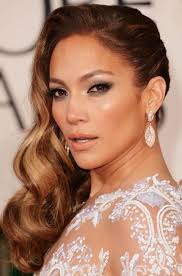 Jennifer Lopez Hairstyles Side Swept Long Curls For An Edgy Look Pretty Designs Jennifer Lopez Hair Hollywood Hair Old Hollywood Hair