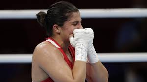 Kokugikan arena'da kadınlar 69 kilo çeyrek final müsabakasında ukraynalı rakibi anna lysenko'yu yenen busenaz, karşılaşmadan sonra. Gs6wdjff78ztkm
